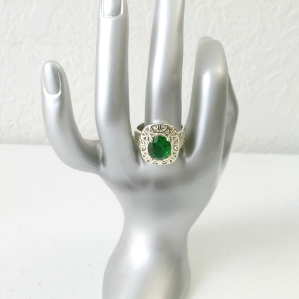 EMERALD GREEN CZ .925 STERNING SP RING